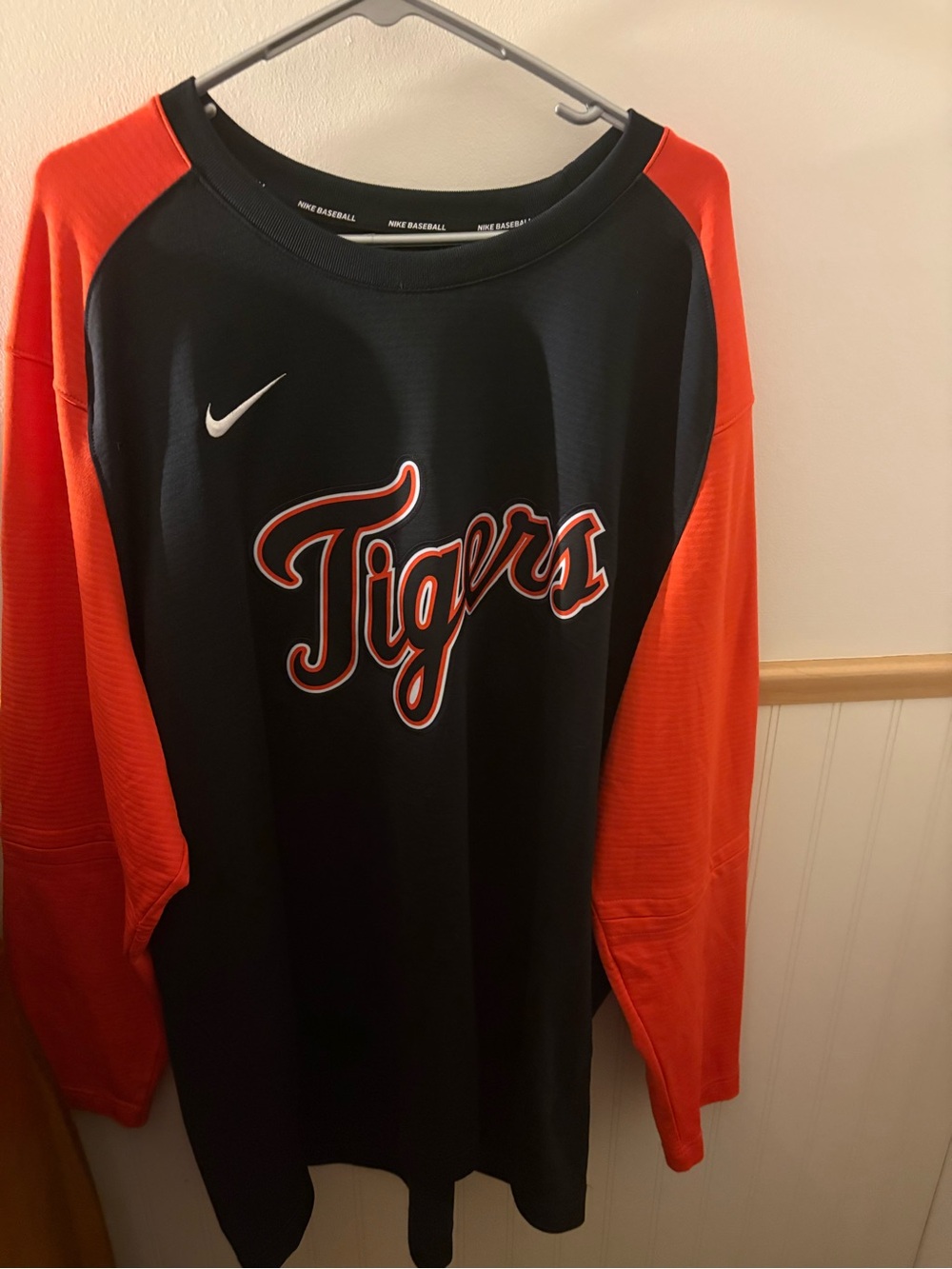 Nike Detroit Tigers MLB Authentic Collection Men’s 3XL Dri-FIT Long-Sleeve Shirt